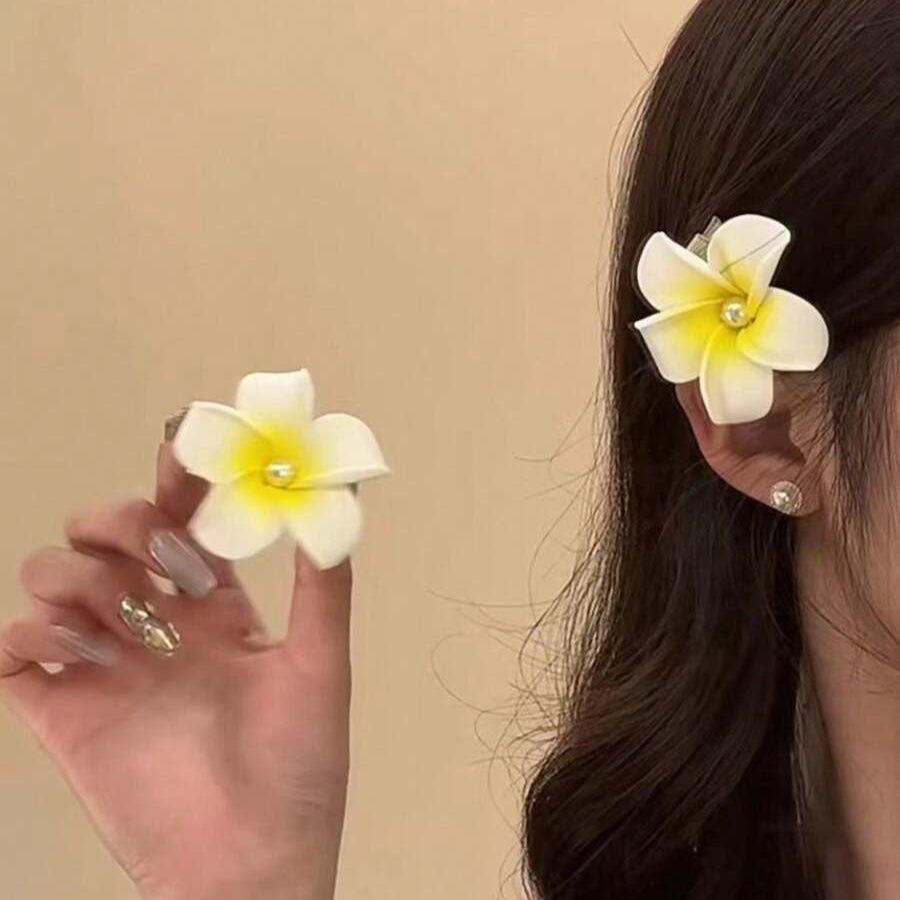 Rosella's Hair Clip