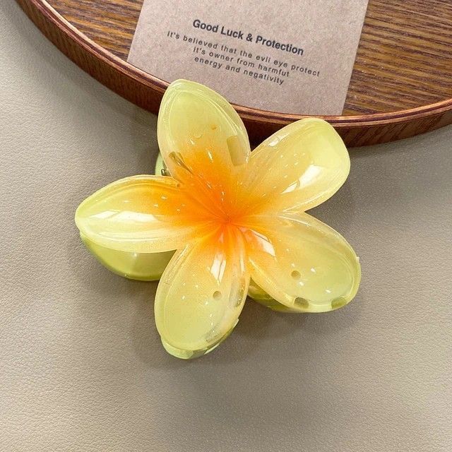 Bloom Hair Claw Clips
